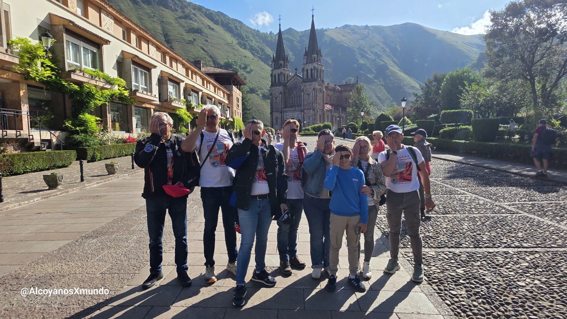 Asturias en vespa por la Encefalomielitis Mialgica