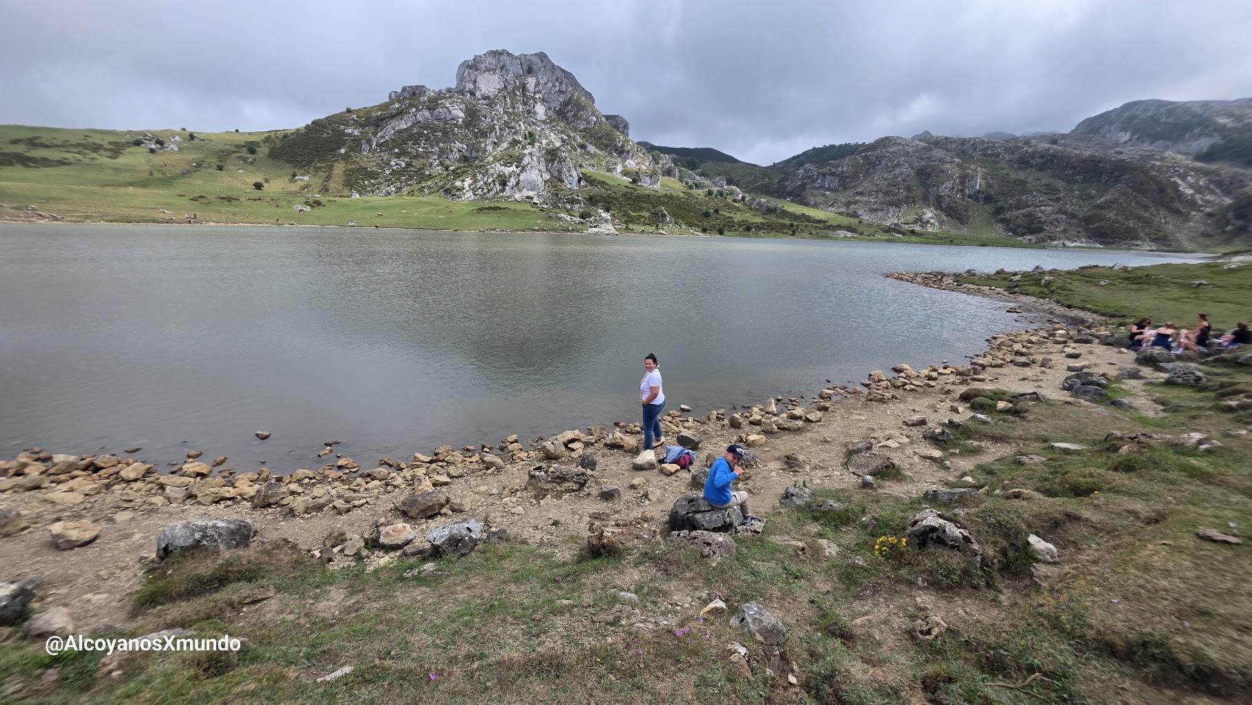 Asturias en vespa por la Encefalomielitis Mialgica