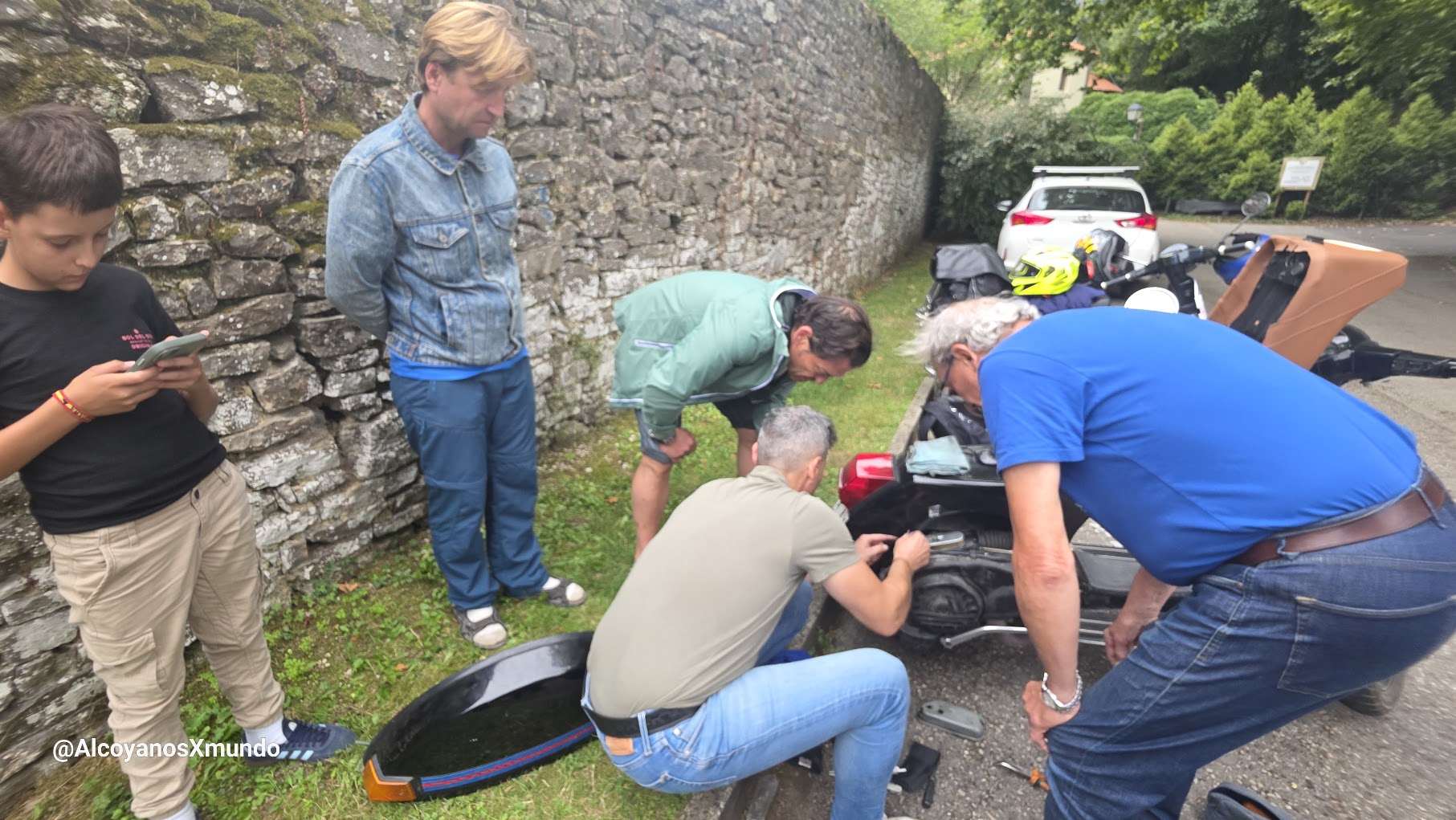 Asturias en vespa por la Encefalomielitis Mialgica